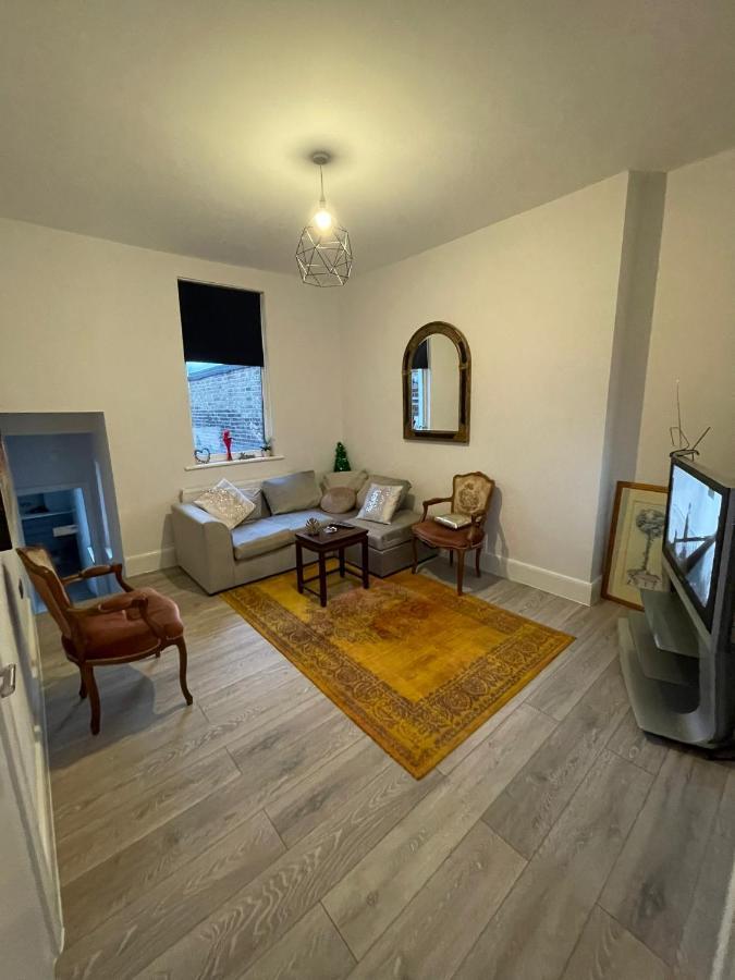 Appartement 91 Golborne Road W10 5nl *